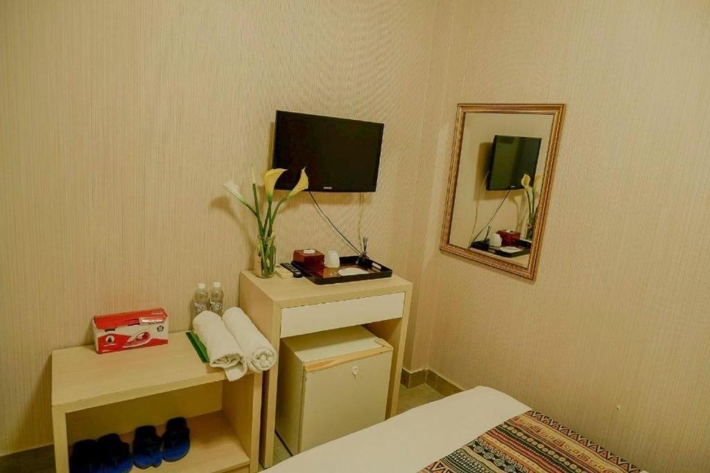 Hotel Galaxy Boutique Sai Gon - By Bay Luxury 2*